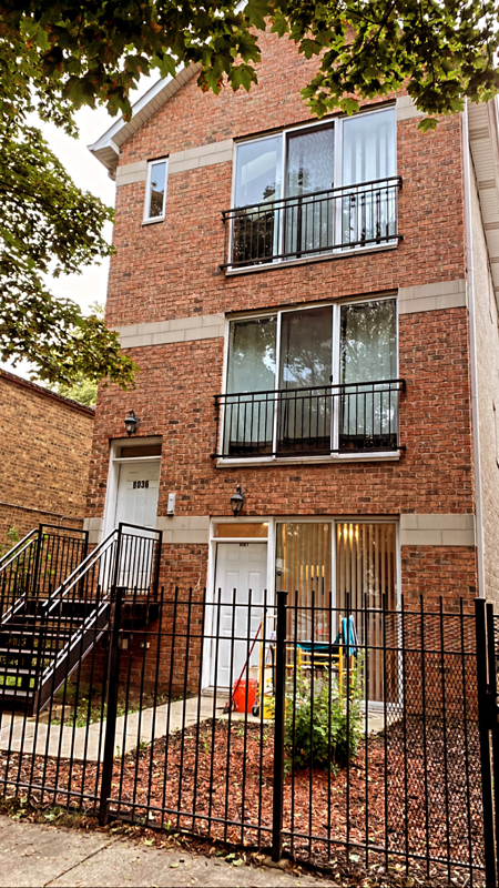 8036 S Kingston Ave in Chicago, IL - Building Photo - Building Photo