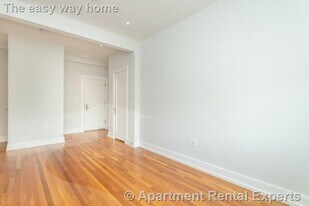 16 Forest St in Cambridge, MA - Building Photo