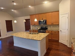 2333 Leeward Pl in Little Elm, TX - Building Photo - Building Photo