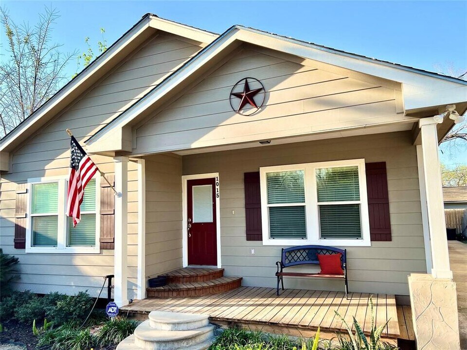 1015 E 23rd St in Houston, TX - Building Photo