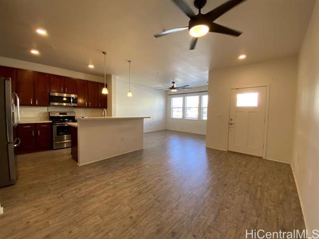 550 Kamaaha Ave in Kapolei, HI - Building Photo - Building Photo