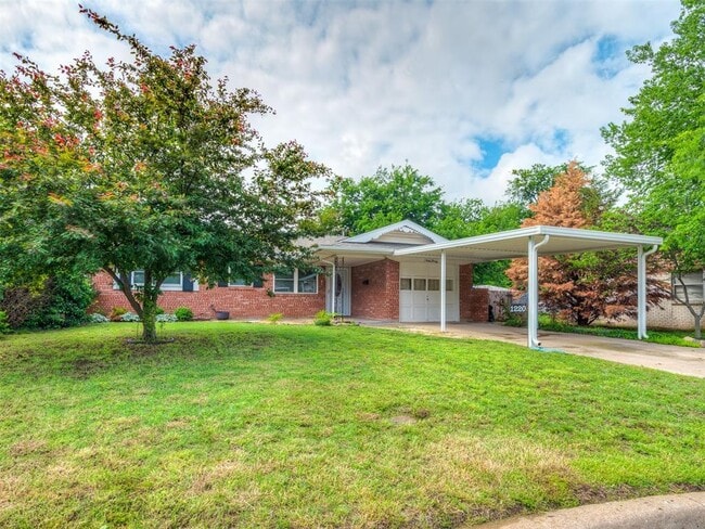 1220 Columbia Ct in Norman, OK - Building Photo - Building Photo