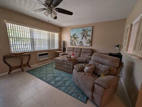 190 Easthampton H in West Palm Beach, FL - Building Photo - Building Photo