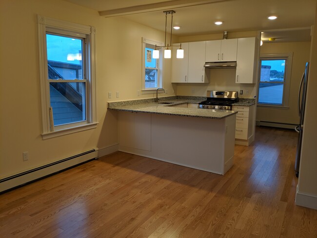 22 Leland St, Unit 3