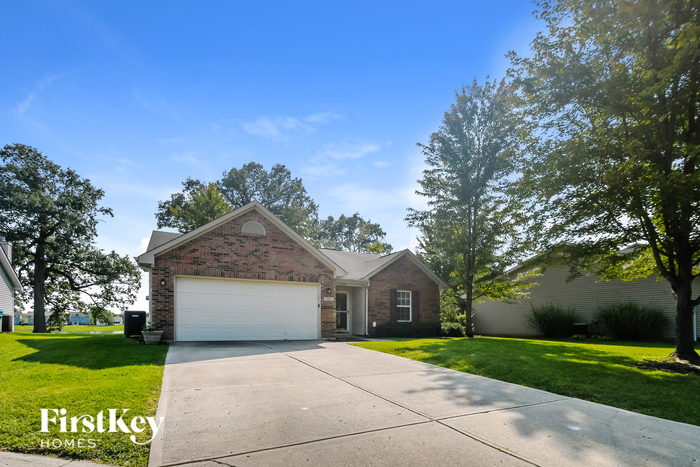 11501 War Admiral Ct in Noblesville, IN - Building Photo