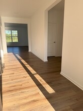 10891 Thomas St in Winfield, IN - Building Photo - Building Photo