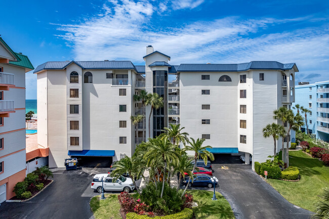 Beach Palms in Indian Shores, FL - Building Photo - Building Photo