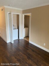 375 Wymore Rd in Altamonte Springs, FL - Foto de edificio - Building Photo