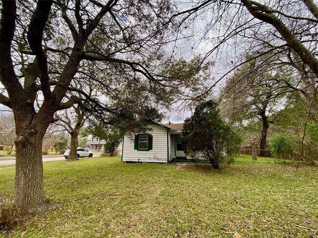 property at 6658 Stearns St