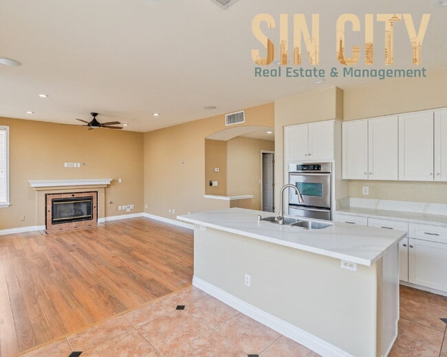 property at 904 Cambridge Cross Pl