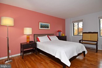 8315 N Brook Ln-Unit -2-802 in Bethesda, MD - Building Photo - Building Photo