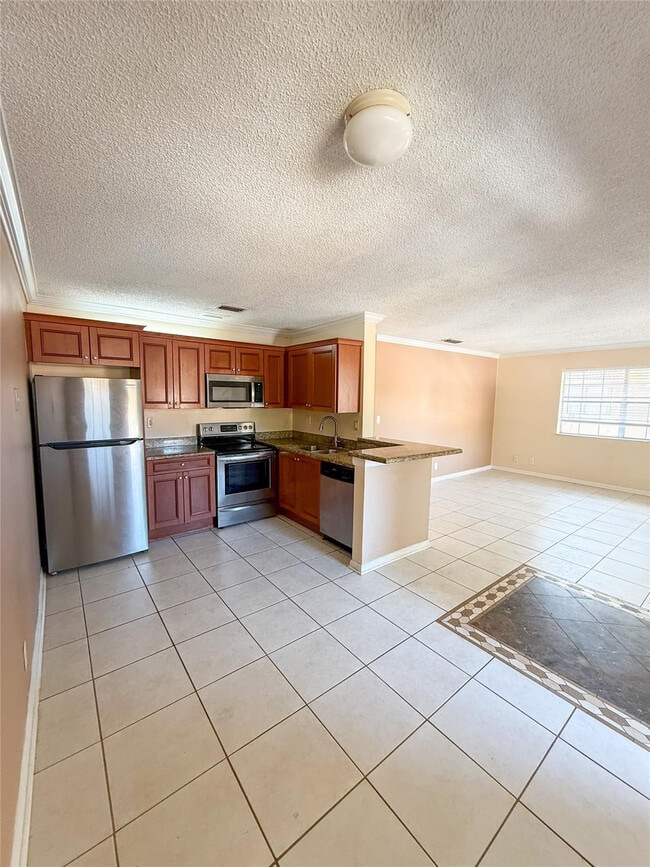 11474 NW 42nd St in Coral Springs, FL - Building Photo - Building Photo