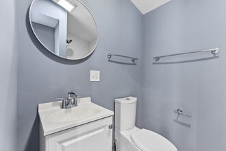 167 Lexington St in Boston, MA - Building Photo - Interior Photo