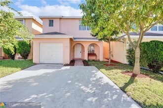 4050 Eastridge Dr in Pompano Beach, FL - Building Photo - Building Photo