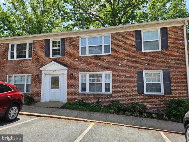 property at 2417 Barracks Pl