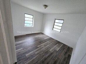 247 W 25th St in West Palm Beach, FL - Building Photo - Building Photo