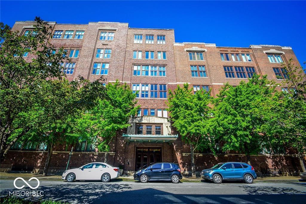430 N Park Ave in Indianapolis, IN - Building Photo