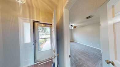 236 Otterwood Ct in Jacksonville, FL - Foto de edificio - Building Photo