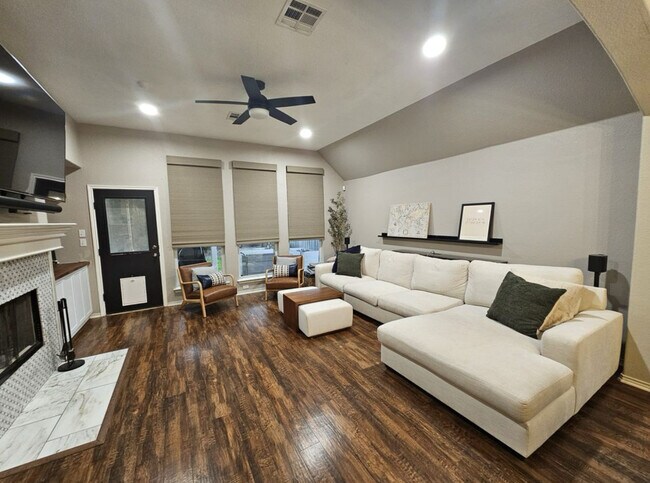 2317 Dovetail St in Pflugerville, TX - Building Photo - Building Photo