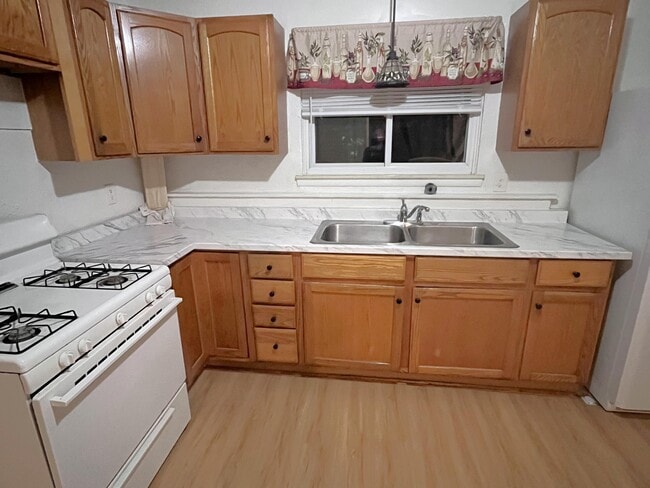 4170 Weddel St in Dearborn Heights, MI - Building Photo - Building Photo