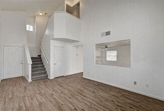 8213 Mt Brodie Cir in Las Vegas, NV - Building Photo - Building Photo