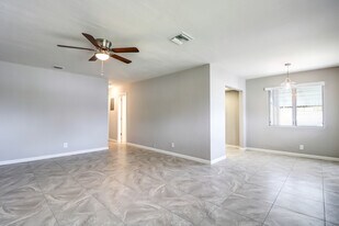 260 NE 58th St in Oakland Park, FL - Building Photo
