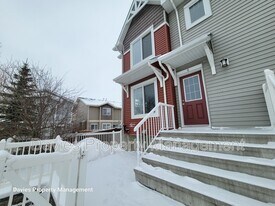3625-3144 144 Ave NW in Edmonton, AB - Building Photo