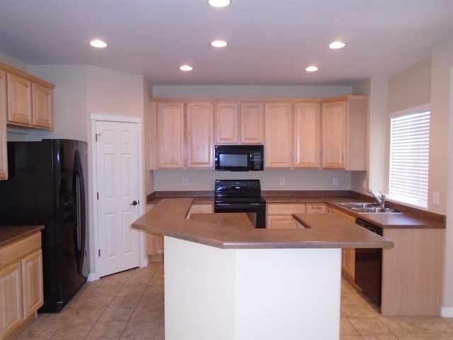 147 S 45th Ave in Brighton, CO - Foto de edificio - Building Photo