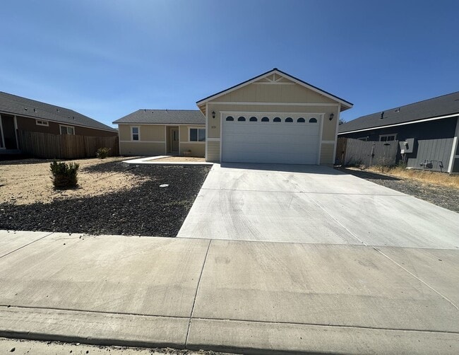 property at 1831 Hickory Ln