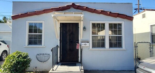 property at 760 Elmira St #5
