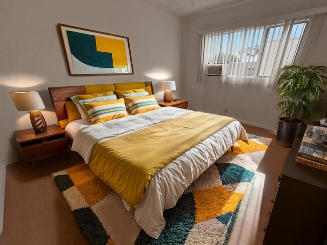 1236 N Sweetzer Ave in West Hollywood, CA - Building Photo - Building Photo