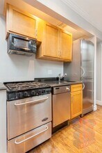 410 E 13th St in New York, NY - Building Photo - Building Photo