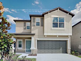 9421 Lemon Drop Lp in Sun City Center, FL - Building Photo