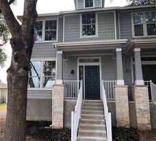 165 Michaelis Rd in Kyle, TX - Building Photo