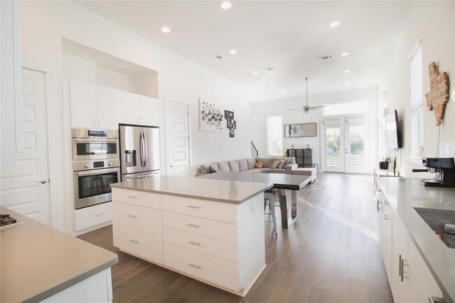 6113 Sendero Hills Pkwy in Austin, TX - Building Photo - Building Photo
