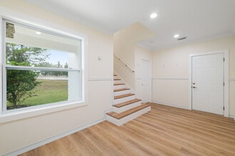 4829 Jenny Way in New Port Richey, FL - Building Photo - Building Photo