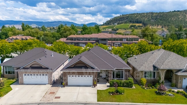 property at 445-445 Yates Rd