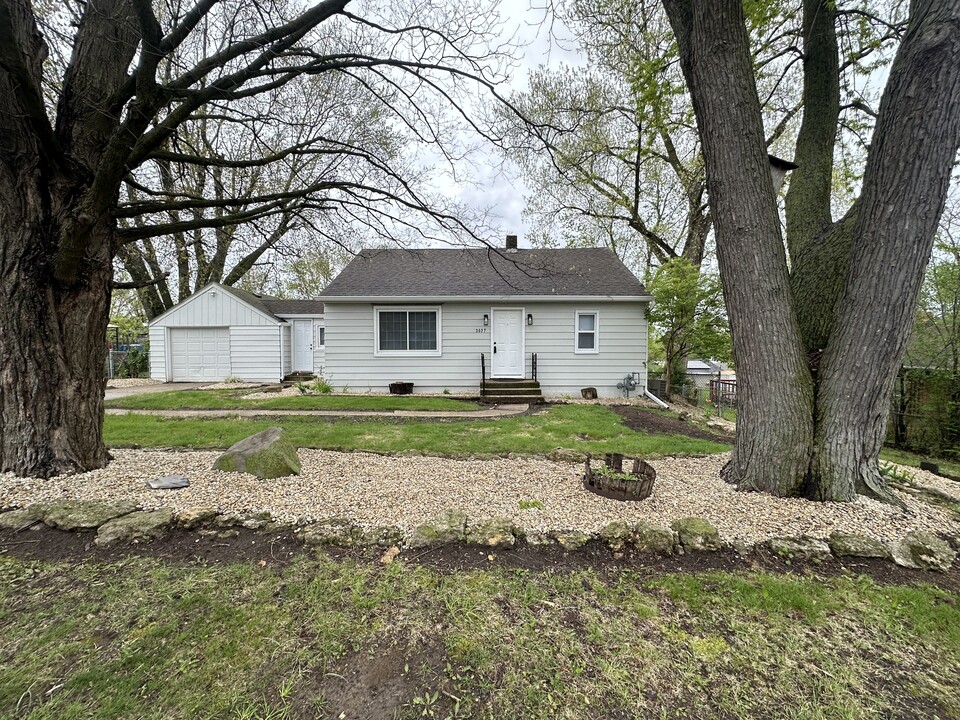 3037 Horton St in Rockford, IL - Building Photo