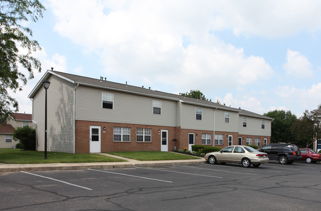 Indian Mound Apartments in Columbus, OH - Foto de edificio - Building Photo