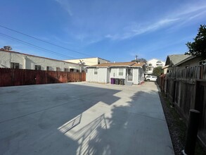 1051 Temple Ave-Unit -Front House in Long Beach, CA - Building Photo - Building Photo