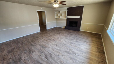 4520 65th St in Lubbock, TX - Foto de edificio - Building Photo