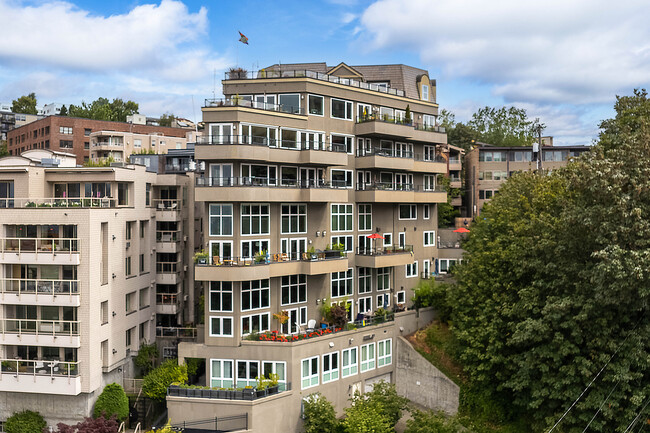 CHATILLON CONDOMINIUM in Seattle, WA - Building Photo - Building Photo