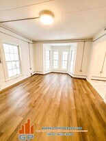 43 Middle St, Unit A in Lyndon, VT - Building Photo