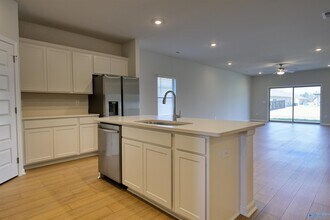 319 Allene Wy in Meridianville, AL - Building Photo - Building Photo