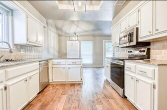 1605 Davinbrook Dr in Norman, OK - Building Photo - Building Photo