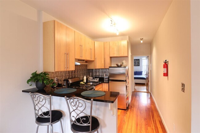 310 Madison St-Unit -4L in Hoboken, NJ - Building Photo - Building Photo