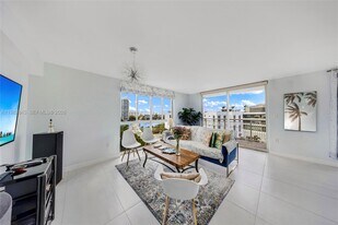 1688 West Ave in Miami Beach, FL - Building Photo