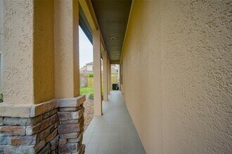 2906 Royal Oaks Crest in Houston, TX - Building Photo - Building Photo