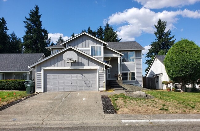 1021 200th St Ct E in Spanaway, WA - Building Photo - Building Photo