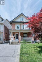 150 Mavety St in Toronto, ON - Building Photo